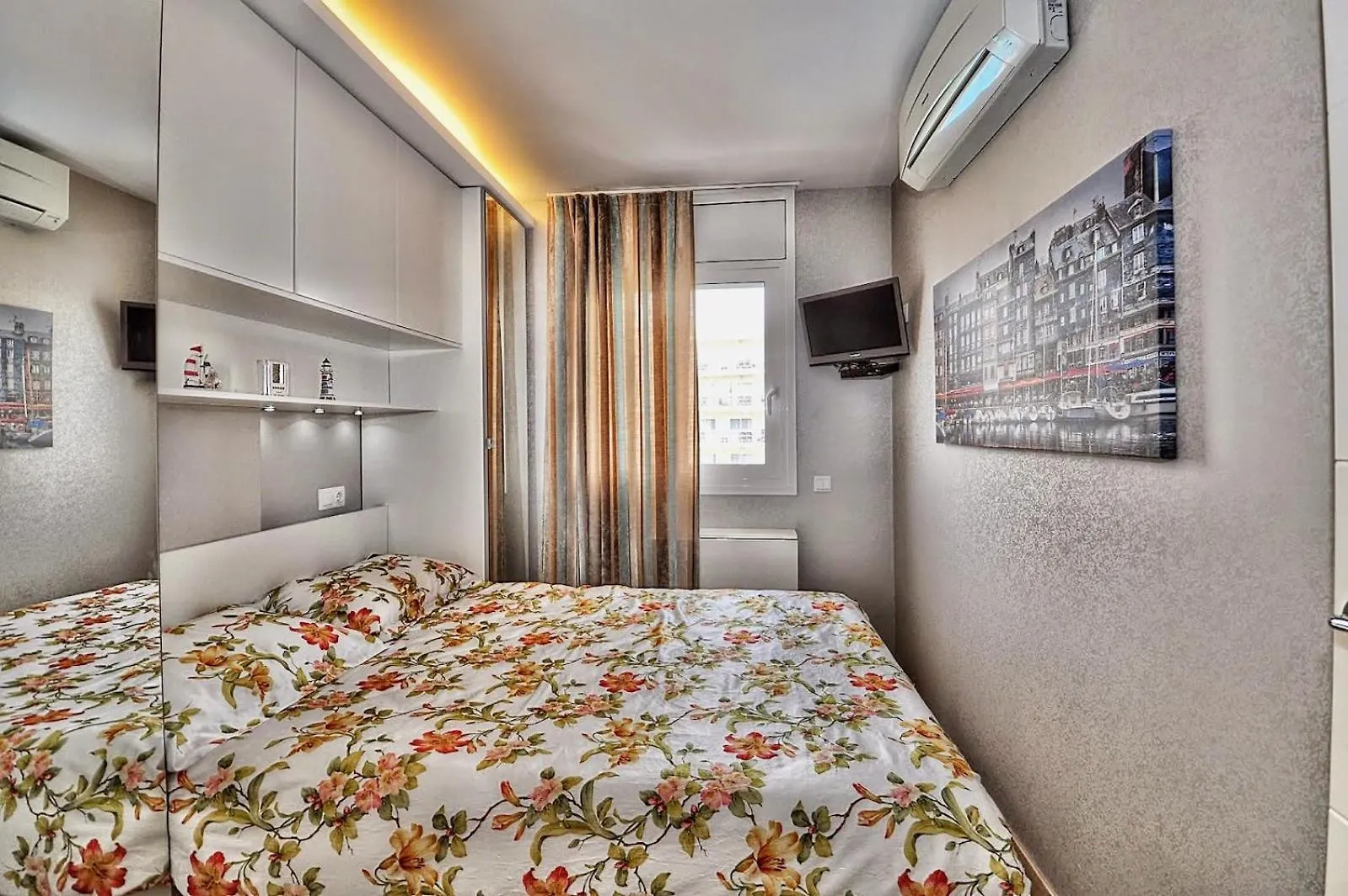 Apartment Columbo Lloret de Mar 0*,  Espanha